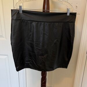 Chic Black Mini Skirt